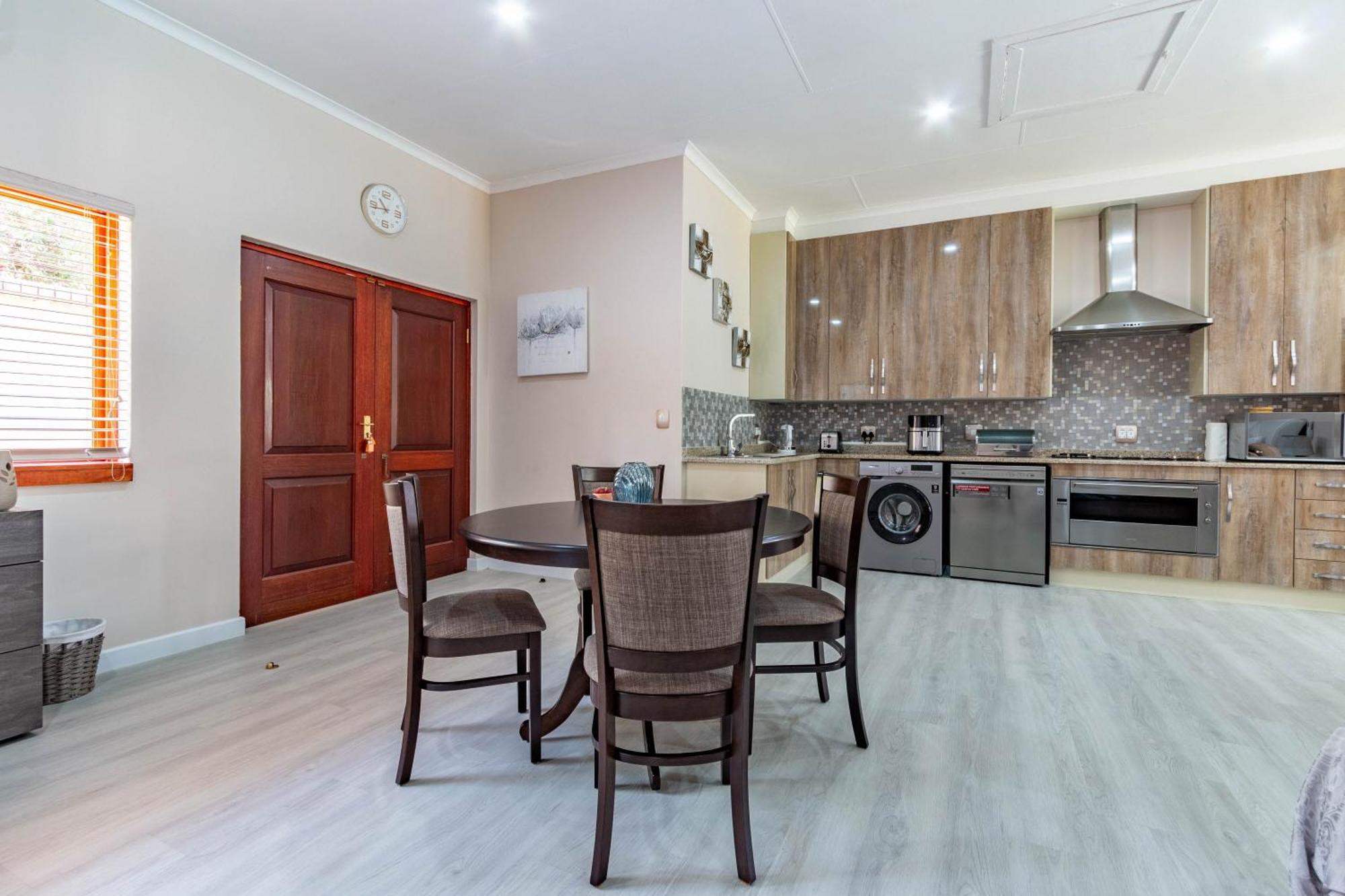 Rsa Lodge Benoni Εξωτερικό φωτογραφία