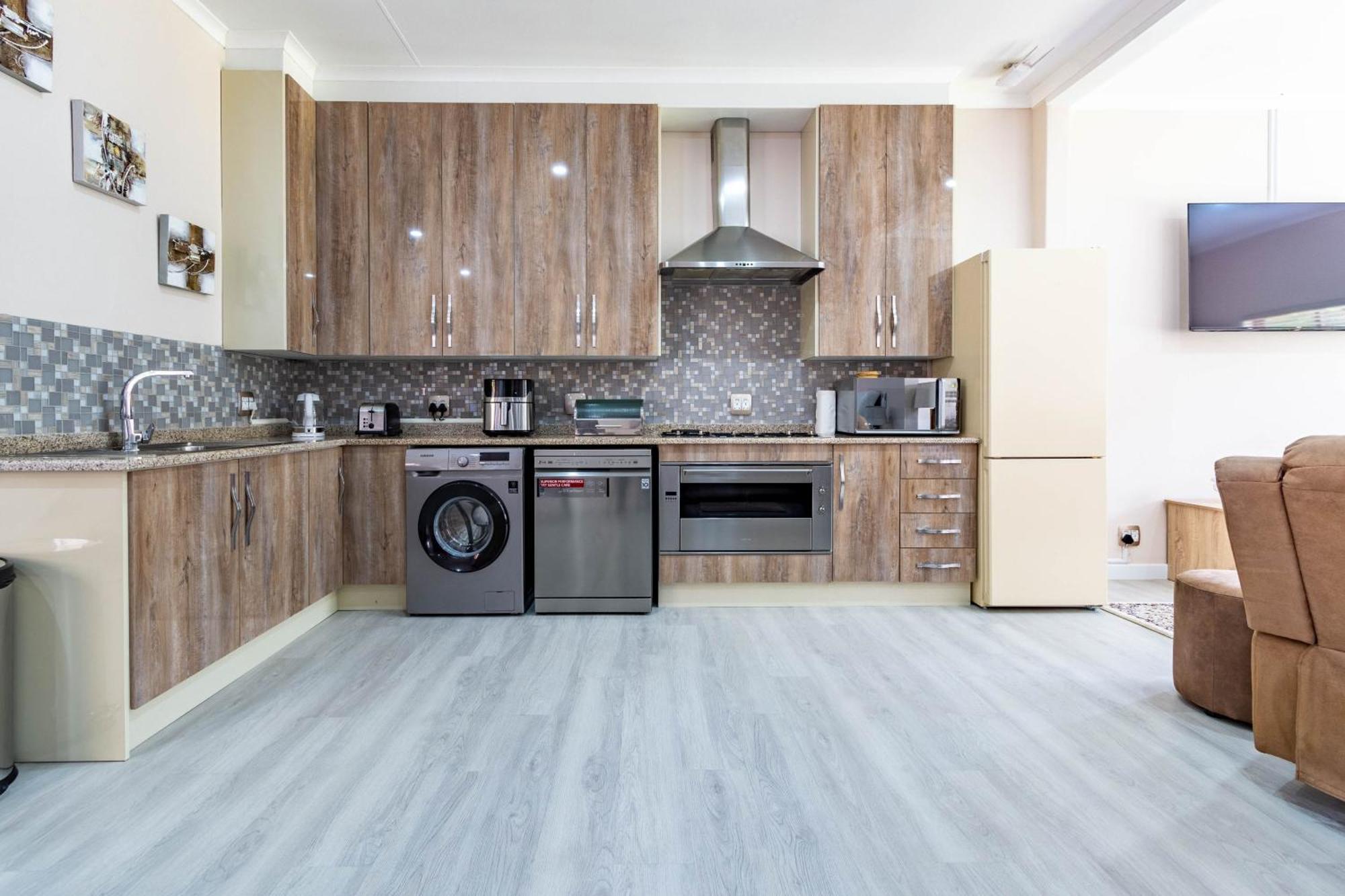 Rsa Lodge Benoni Εξωτερικό φωτογραφία
